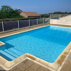 Presqu'ile De Giens, Maison Rdc Avec Acces Et Jardin Prives Sans Vis-a-vis, Piscine, Plages A 2 Min A Pieds Hyères
